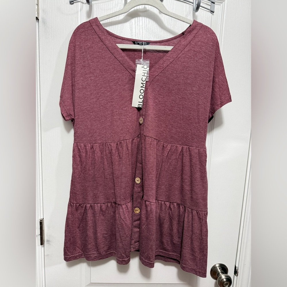 Bloom Chic Relaxed Tiered Tunic Top Burgundy Women’s Size‎ 10 NWT